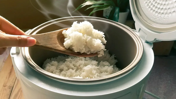 Un truco de cocina mejora la alimentación y eleva la calidad del arroz en el hogar.