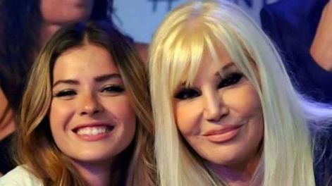 La ex TeenAngels actuó de Susana Giménez en la serie de Sandro. / Gentileza