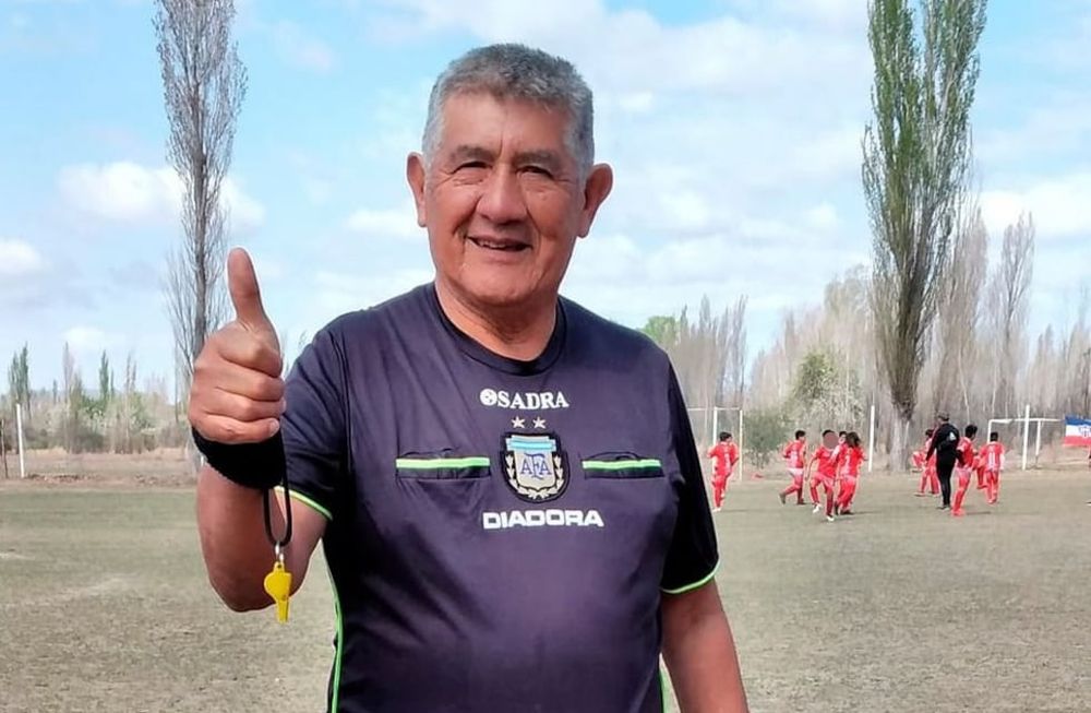 Raúl Tereré Juárez, el árbitro infantil de San Rafael condenado por grooming.  / Facebook