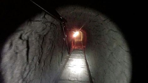 Un sofisticado túnel para traficar drogas entre México y EEUU