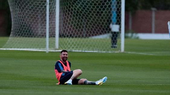 Entrenamiento de la selección argentina para la fecha de Eliminatorias de octubre. (Fotobaires).