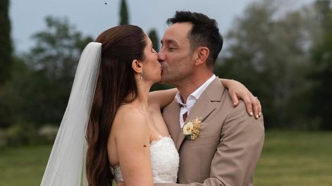 Quién es Julia Rezzuto, la flamante esposa de Luciano Pereyra: las fotos inéditas del casamiento