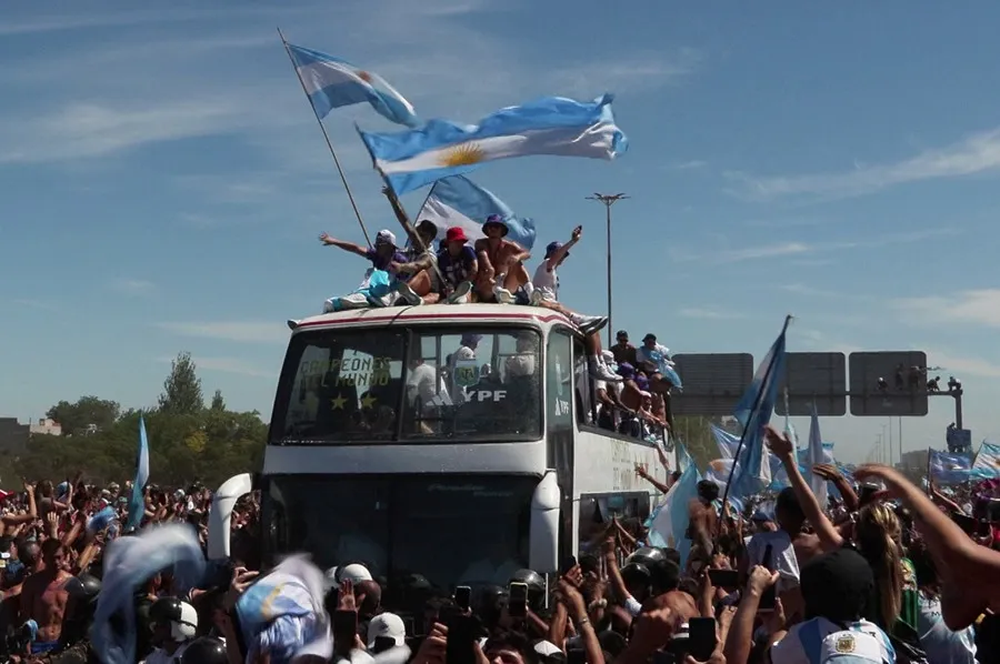 La caravana de la Selección Argentina tras ganar la Copa del Mundo en 2022