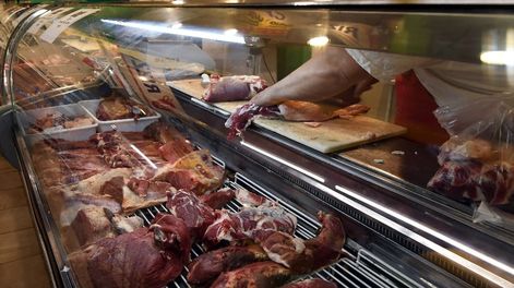 Ha caído el consumo de carne y los empresarios tratan de piisar los precios.