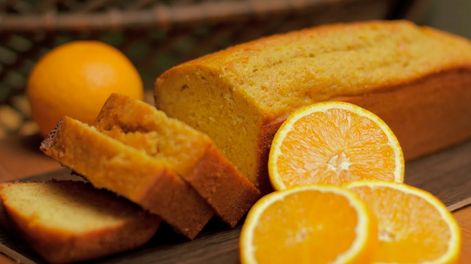 Adiós al azúcar: cómo hacer un budín de naranja rápido ideal para el desayuno