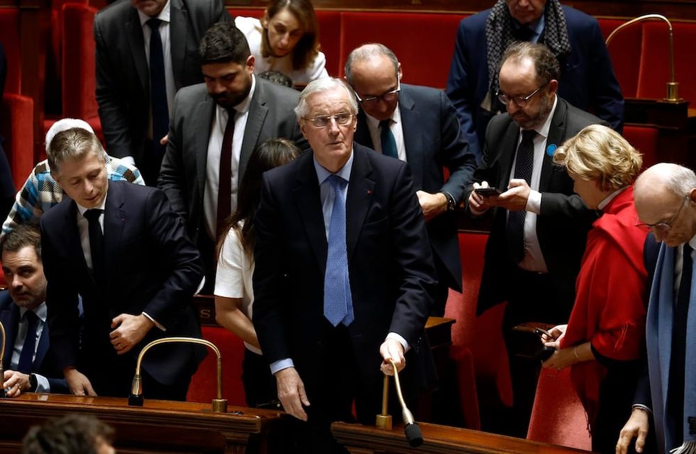 Diputados aprobaron la moción de censura contra el primer ministro francés Michel Barnier. Foto: EFE