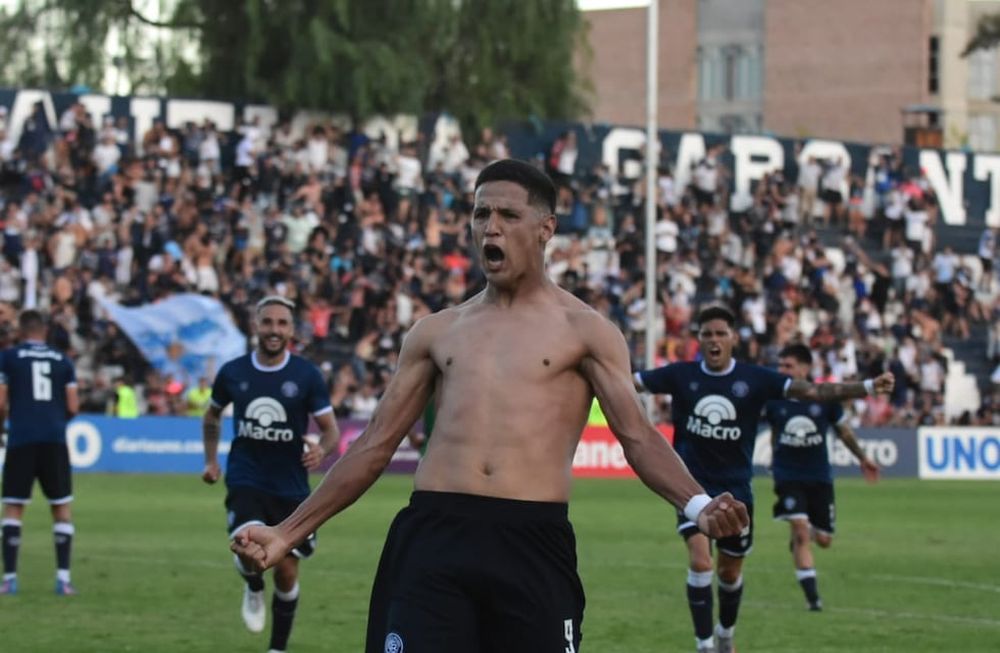 Alex Arce regresa a Independiente Rivadavia. El goleador vuelve a casa.&nbsp;