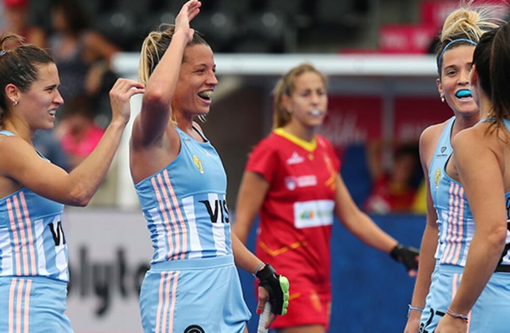 Las leonas derrotaron a España en su debut mundialista