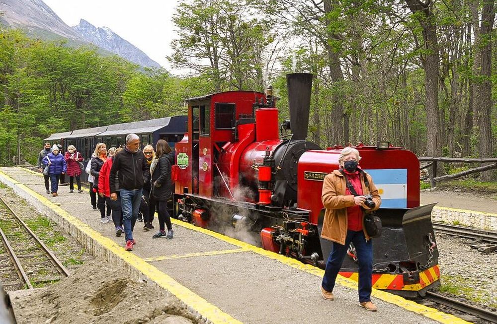 Por cada comprobante que cargues entre el 6 de septiembre y el 21 de septiembre, para viajar desde el 10 de octubre al 5 de diciembre. Ushuaia, el tren del fin del mundo.