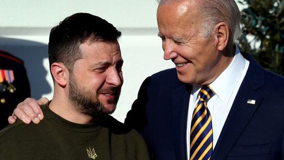 Volodimir Zelenski Joe Biden, durante la visita del primero a la Casa Blanca en diciembre de 2022. (Foto / AP)