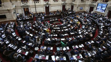 Los Andes | En la Cámara de Diputados se desarrolla la sesión especial para convalidar el proyecto de Ley Bases y el Paquete Fiscal, que incluye la reposición del Impuesto a las Ganancias. Foto NA: DANIEL VIDES