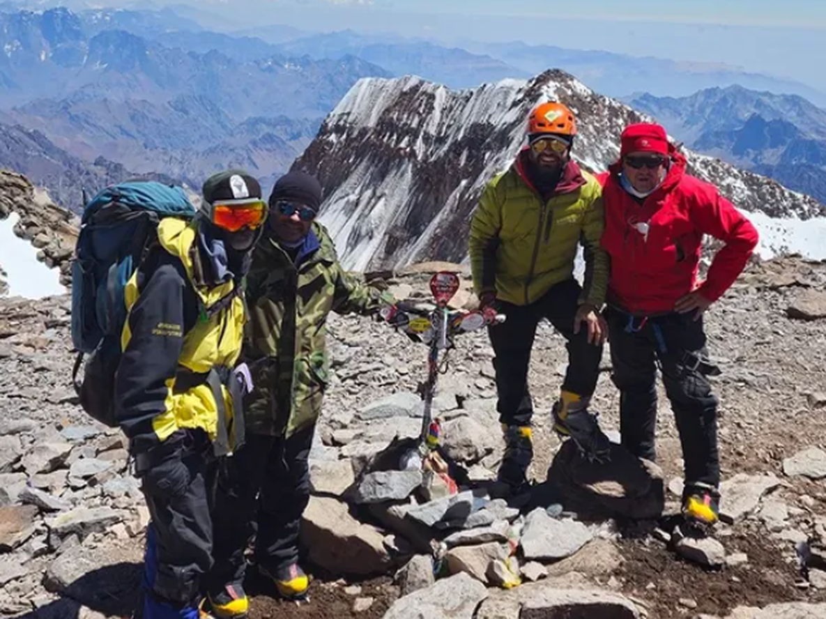 Veteranos argentinos y británicos de Malvinas alcanzaron la cumbre del Aconcagua&nbsp;