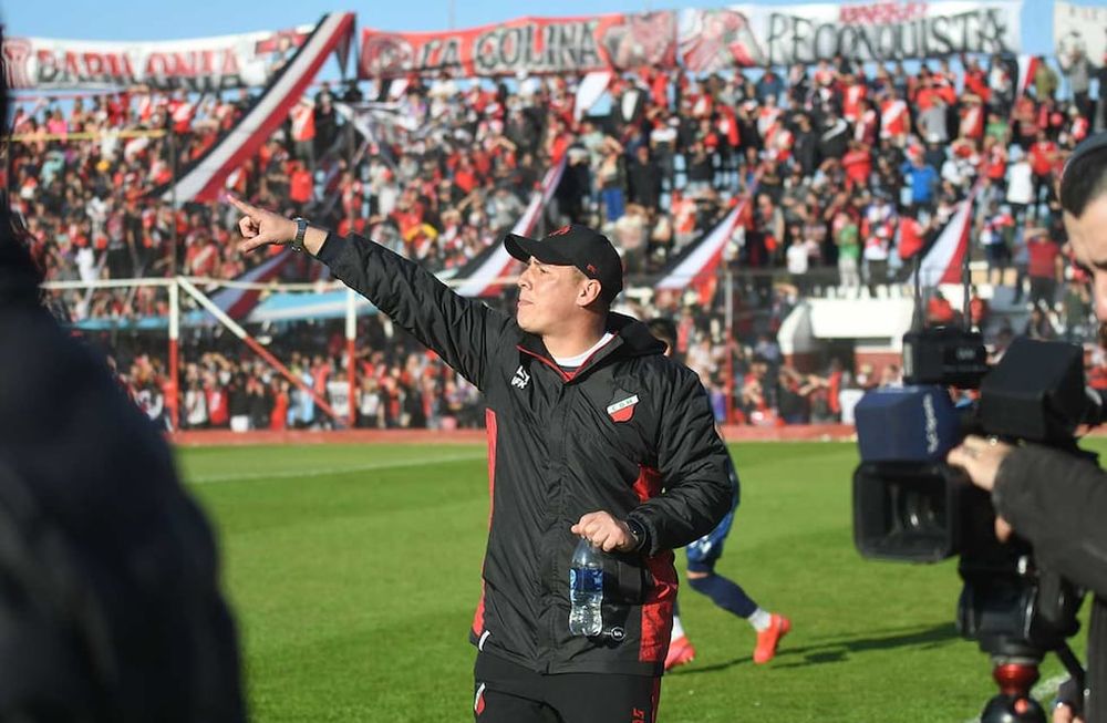 El entrenador del Cruzado, Luis García expresó que: Fuimos superiores y estábamos para ganarlo, pero con la expulsión de Ramirez se nos complicó un poco. Es muy valioso el punto logrado en esta cancha. Foto: José Gutierrez / Los Andes