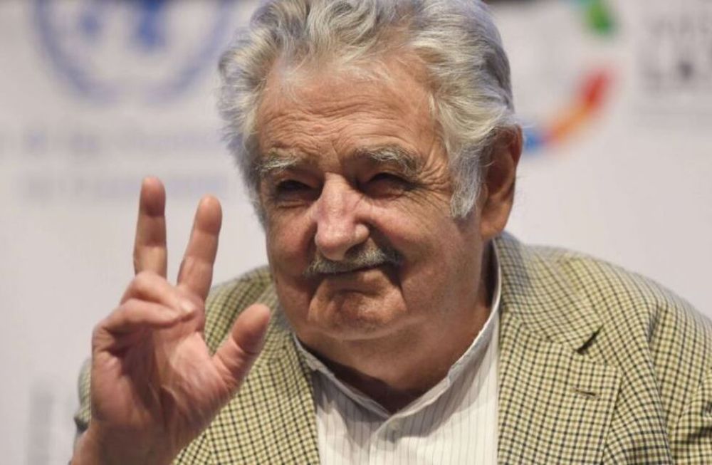 La renuncia de Mujica y la muerte de su perrita