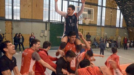 Regatas es el campeón