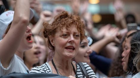 Detuvieron a Susan Sarandon por protestar contra las políticas migratorias de Trump