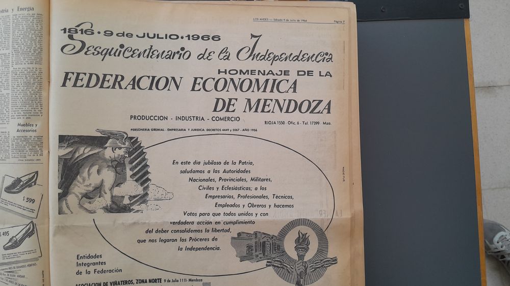 Participación ciudadana. Publicación de la FEM en diario Los Andes de un aviso conmemorativo del sesquicentenario de la independencia argentina, en 1966.