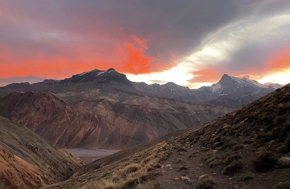 Viento blanco de 100 km/h y que arrasa con todo: así es el Marmolejo, el cerro donde fallecieron los 3 andinistas. Foto: Gentileza Gerardo Castillo