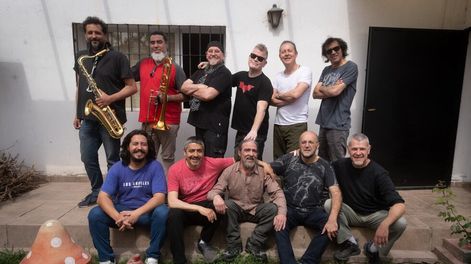 Los Andes | Salsa Blanca se reúne después de 25 años para homenajear a Mario Mátar, en un concierto con invitados especiales. Foto: Ignacio Blanco / Los Andes