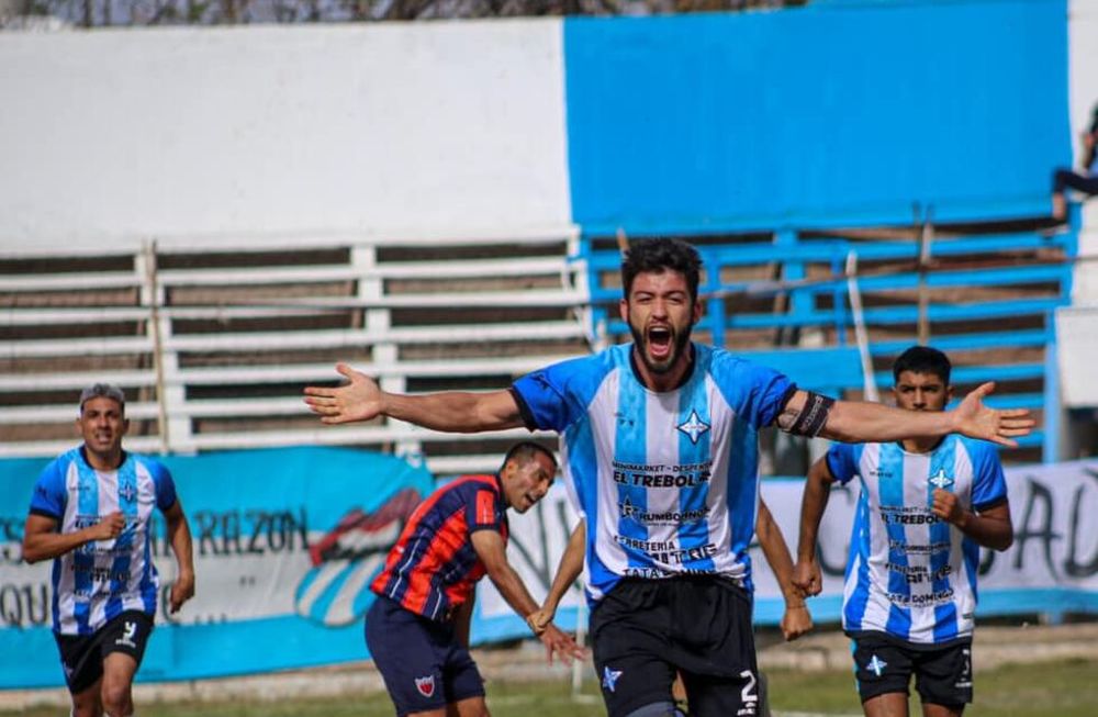 Festejo boliviano. Julio Villarino, autor del único gol en la victoria ante Talleres, es una pieza fundamental en el equipo de Charly Hernández. / Gentileza Prensa Atlético Argentino.