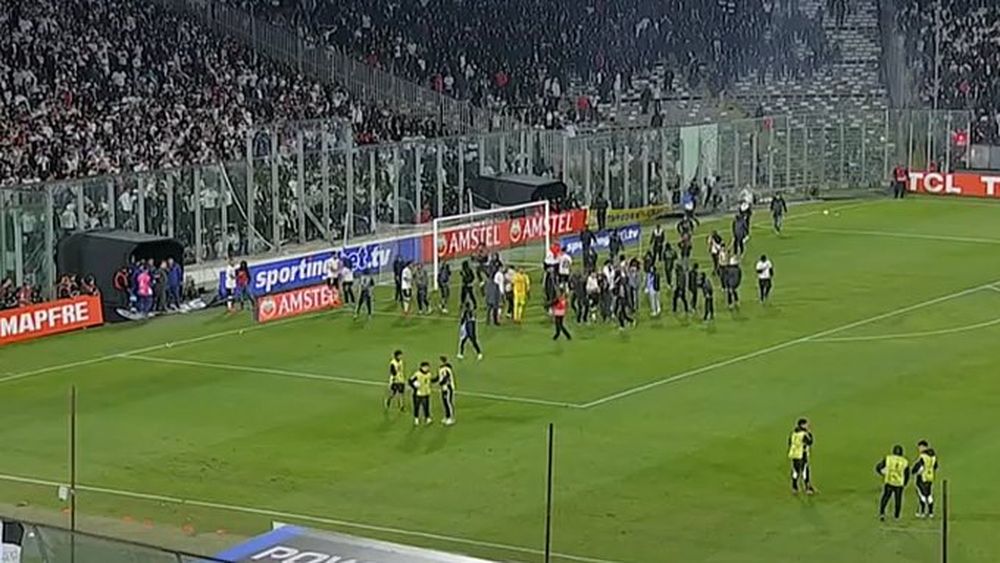  Dos muertos en la previa del partido entre Colo Colo y Fortaleza por Copa Libertadores