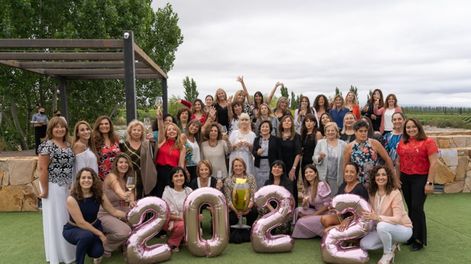 Las socias de AMUVA ya le dan la bienvenida al 2022.