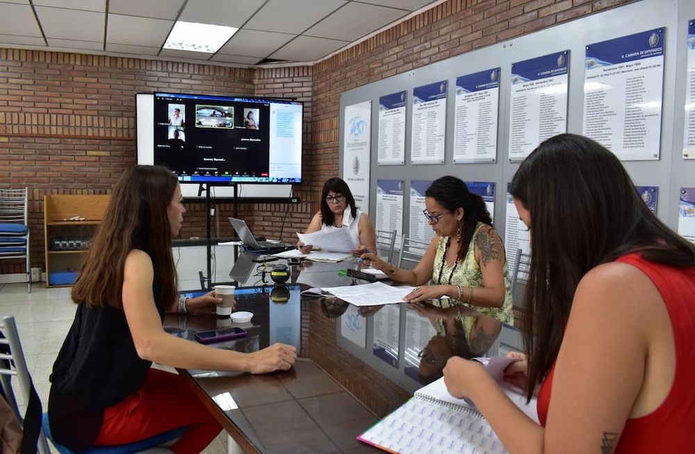 PASO 2023: Algo anda mal, si hay que sacar mujeres  de las listas