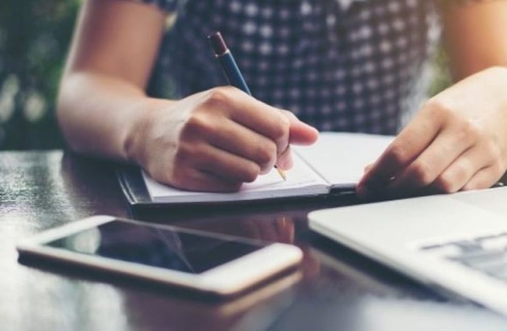 Cuál es la importancia de escribir a mano para el desarrollo cognitivo