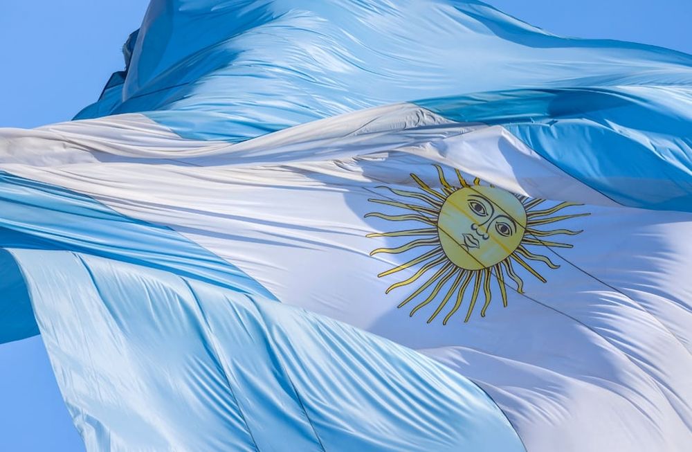 Nuestra bandera  y su canción patriótica