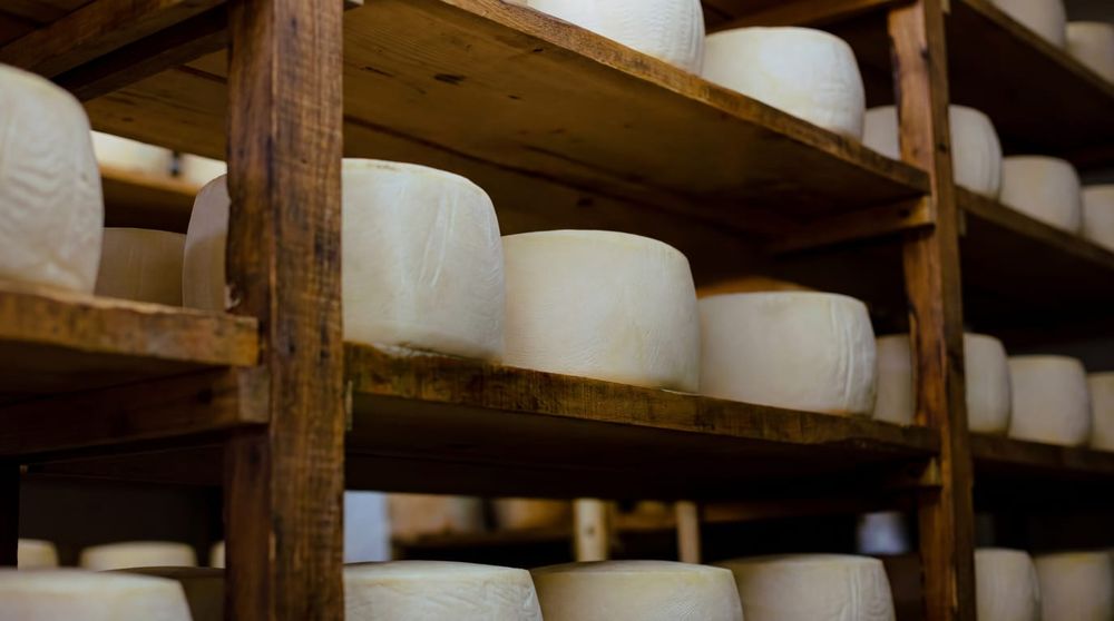 Capra Bianca y La Queser&iacute;a trabaja junto a familias productoras de Asunci&oacute;n, Lavalle, donde la leche caprina se transforma en quesos artesanales con identidad local.