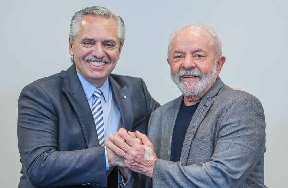 Alberto Fernández viajó a Brasil para felicitar a Lula Da Silva por su triunfo en las presidenciales. Foto: Twitter @LulaOficial
