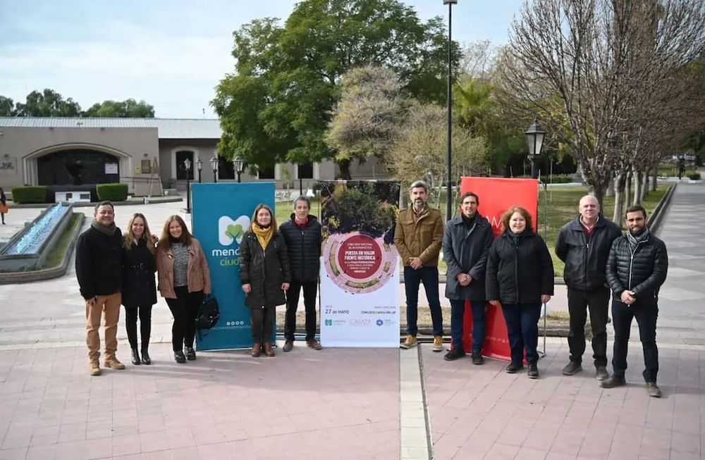 Se realizó la apertura del concurso de anteproyectos para la puesta en valor de la fuente del Área Fundacional