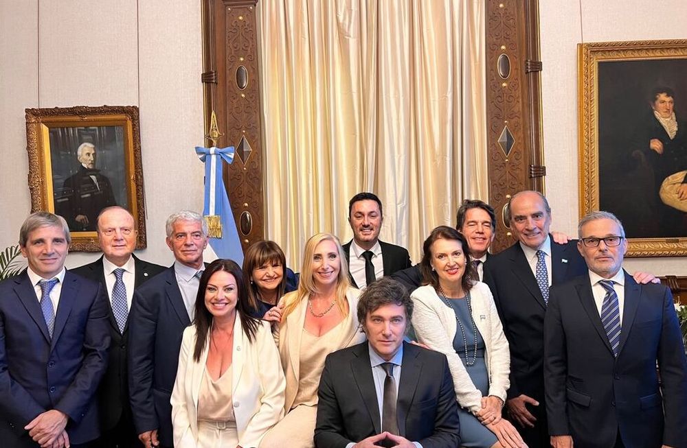 Nuevo gabinete: juraron los Ministros.