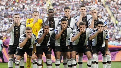 La protesta de los futbolsitas alemanes ante la FIFA
