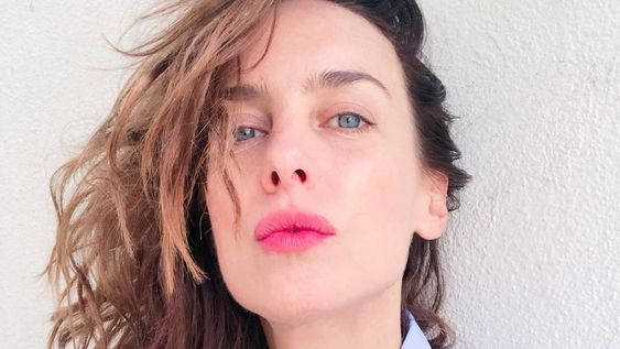 Jazmín Stuart, la primera mujer en quedarse con el premio máximo del festival Bilbao Seriesland