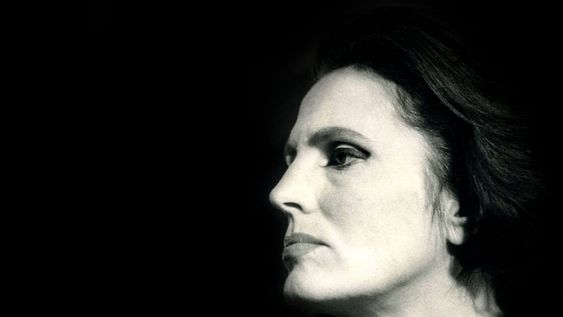 Amália Rodrigues: Soy una máquina de coser tristezas, decía la diva amadísima del fado