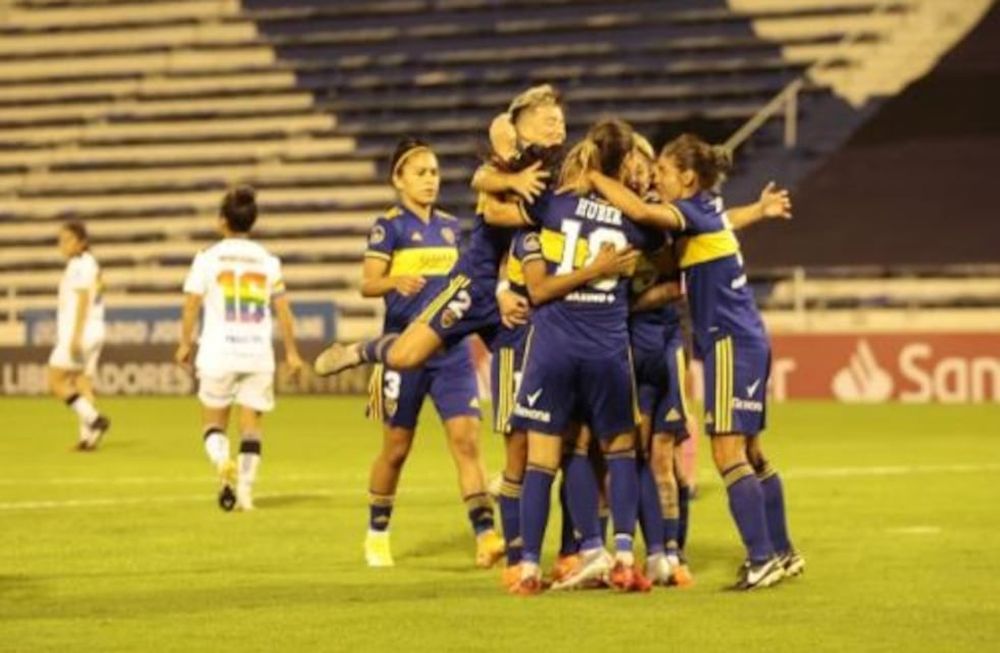 Boca no pudo con Santiago Morning, en el debut.