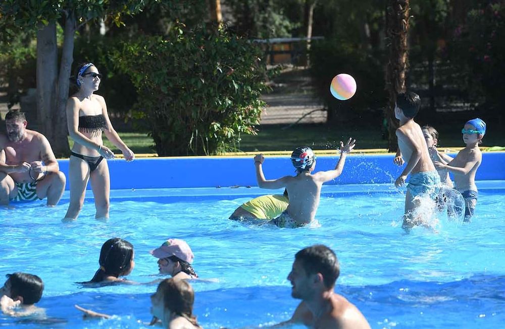 Pronosticaron calor sofocante para este sábado. Foto: Los Andes