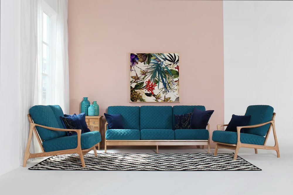 Decoración, arquitectura y diseño explican cómo un sillón impacta en la percepción espacial