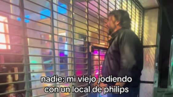 Captura del video viral en TikTok, con Alexa como protagonista. Captura del video viral en TikTok, con Alexa como protagonista.