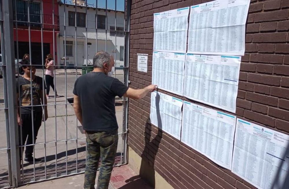 Un menú nacional con condimentos locales