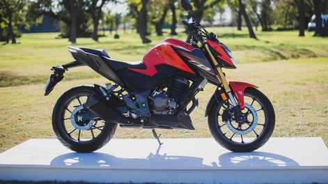 Honda reveló el precio actual de la CB300F Twister