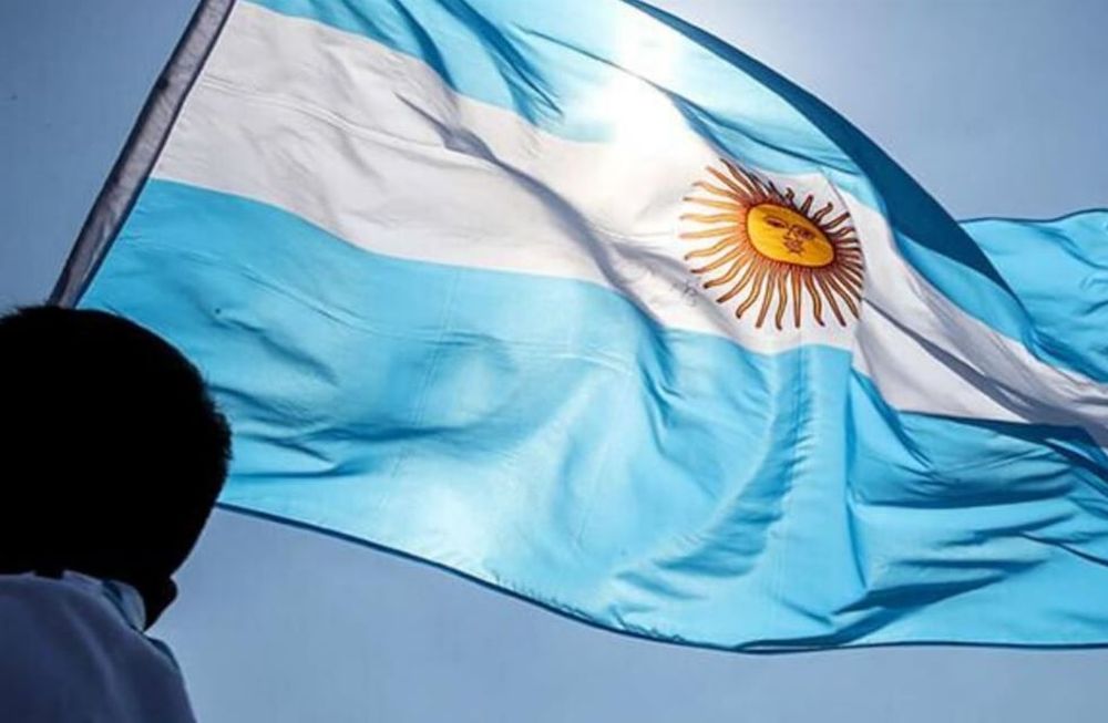 Los jóvenes no tenemos por qué sentirnos expulsados o echados de nuestro propio país. Si nacimos acá, por alguna razón es. Por algo estamos acá.