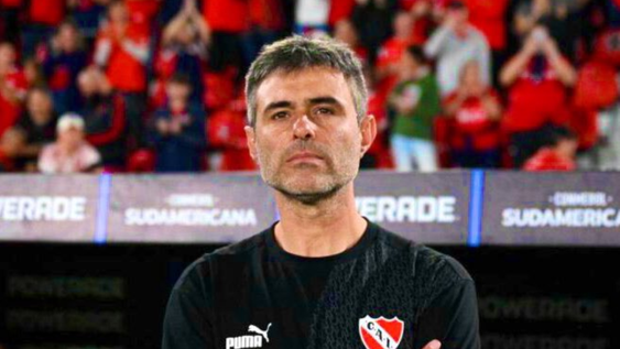 Julio Vaccari renunció como DT de Independiente
