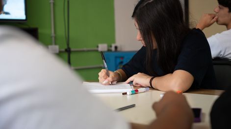 La Dirección General de Escuelas (DGE) lanzó una evaluación diagnóstica al inicio de la escuela secundaria, para medir saberes de los chicos de primer año.