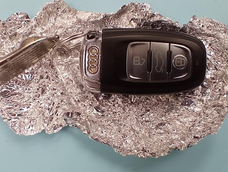 Descubrí por qué deberías envolver las llaves del auto en papel aluminio.