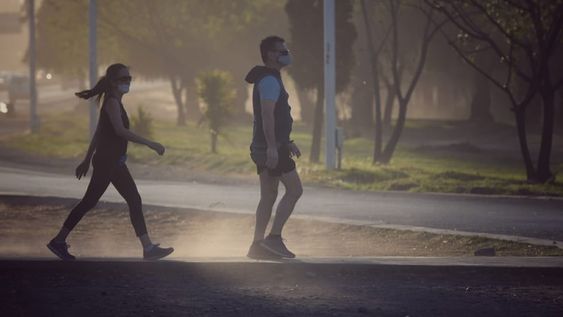 Alerta por viento zonda en Mendoza.