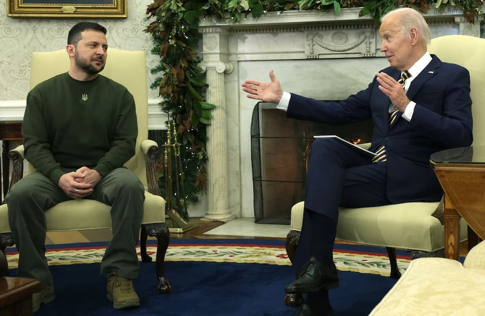 EE.UU. acusa a Ucrania por los atentados de Nordstream 1 y 2. En la imagen, Joe Biden y Volodimir Zelenski, presidentes de ambos países respectivamente.