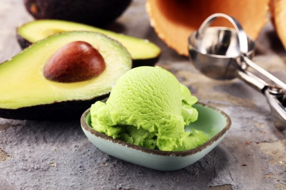 Helado casero de palta y lima sin m&aacute;quina: receta cremosa, saludable y te demor&aacute;s 3 minutos.