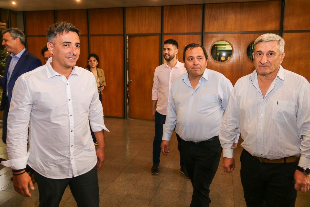 Primera reunión del Clúster de Proveedores para la Minería y la Energía de Cuyo Primera reunión del Clúster de Proveedores para la Minería y la Energía de Cuyo